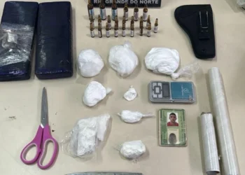 Operação apreende R$ 33 mil em drogas e medicamentos em Mossoró
