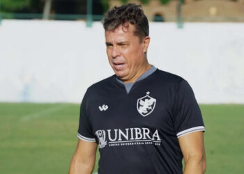 Após sondar alguns nomes, ABC acerta com técnico Evaristo Piza