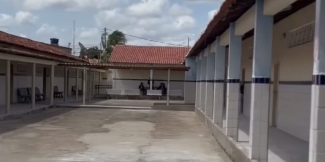 Estudantes denunciam total abandono de escola estadual em Sítio Novo