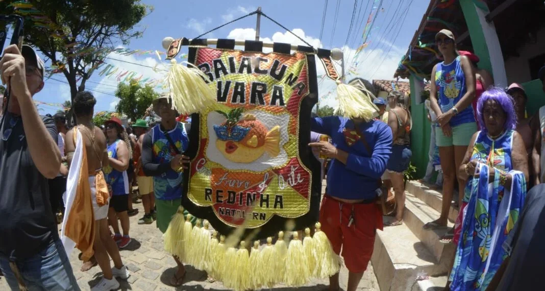 Baiacu na Vara arrasta foliões no encerramento do Carnaval de Natal