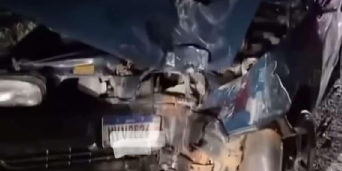 Acidente com vítima fatal envolvendo envolvendo um carro e duas motos na BR-405 em Apodi-RN