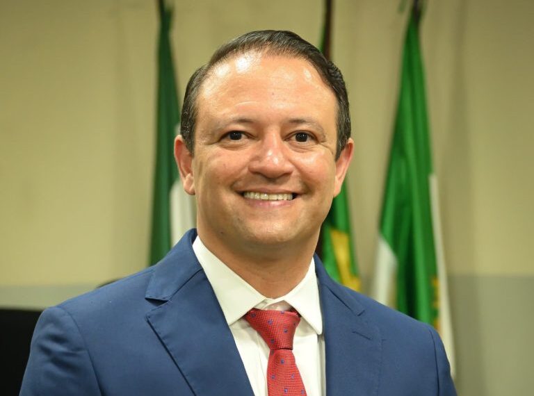 Prefeito de Assú, Lula Soares, hospitalizado com suspeita de dengue hemorrágica