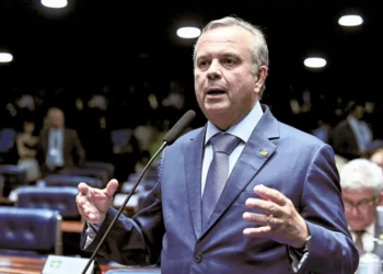 Diferentes órgãos alertaram o Lula 3 para fraudes no INSS