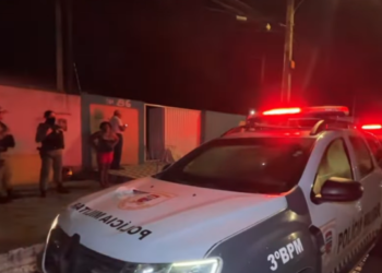 Homem mata irmão gêmeo a facadas após discussão em Parnamirim