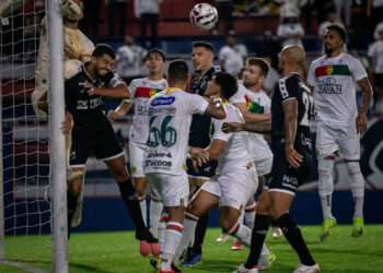 ABC conquista importante vitória e deixa a zona de rebaixamento