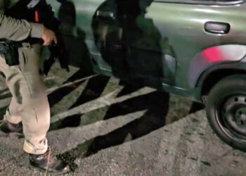 Homem é executado a tiros e mulher baleada em Parnamirim