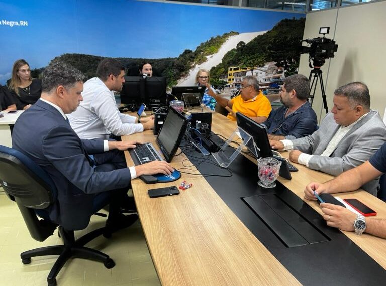 Rodoviários e Seturn chegam a acordo e encerram greve dos ônibus em Natal