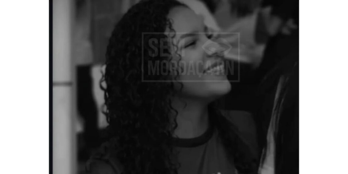 Homens invadem velório da namorada de “Pica-Pau” e disparam com armas de fogo