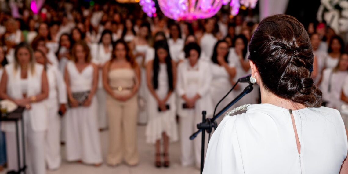 Noite Real marca abertura da programação do 9º Encontro Mulheres que Marcam em Natal
