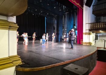 Documentário revela poder transformador da dança na escola