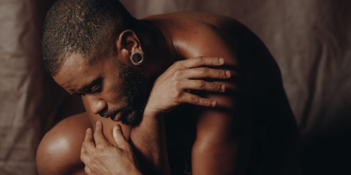 René Loui embarca para residência artística em Paris