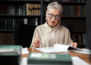 Universidade Potiguar lança programa “Vivência Premiada” com bolsas para pessoas acima de 50 anos
