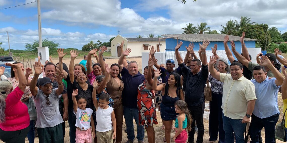Prefeito Antônio Henrique inaugura sistema de abastecimento de água no Assentamento Padre Cícero