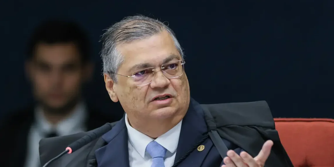 Dino manda PF investigar emendas parlamentares que somam R$ 694 mi