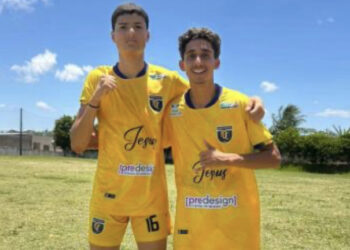 Garotos do Fábrica de Craques chamam a atenção pelo seu futebol