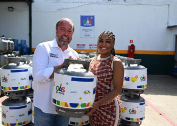 Gás do Povo: Governo do Brasil iniciou recarga gratuita de botijão para 1 milhão de famílias na segunda (24)
