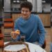 Alimentação inadequada acelera danos oculares em homens