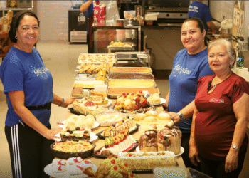 Ceias prontas e sob encomenda trazem praticidade à mesa natalina