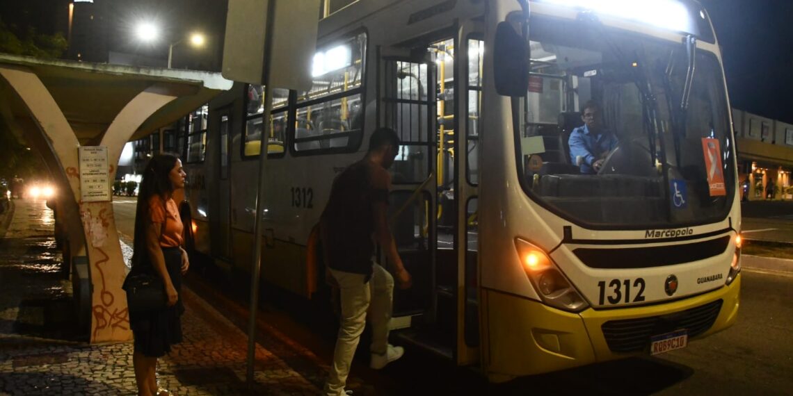 STTU ajusta quadro de horários do transporte público para atender público do Natal em Natal