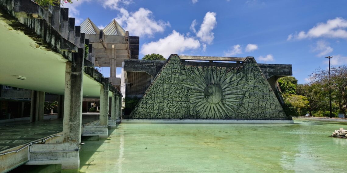 Reitores do Nordeste assinam manifesto contra cortes no orçamento