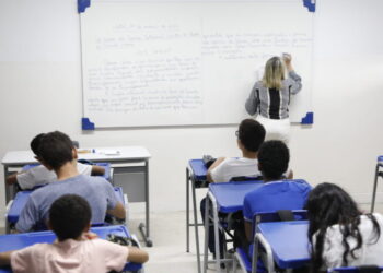 RN oficializa convocação de 1,6 mil professores para rede pública; confira a lista completa