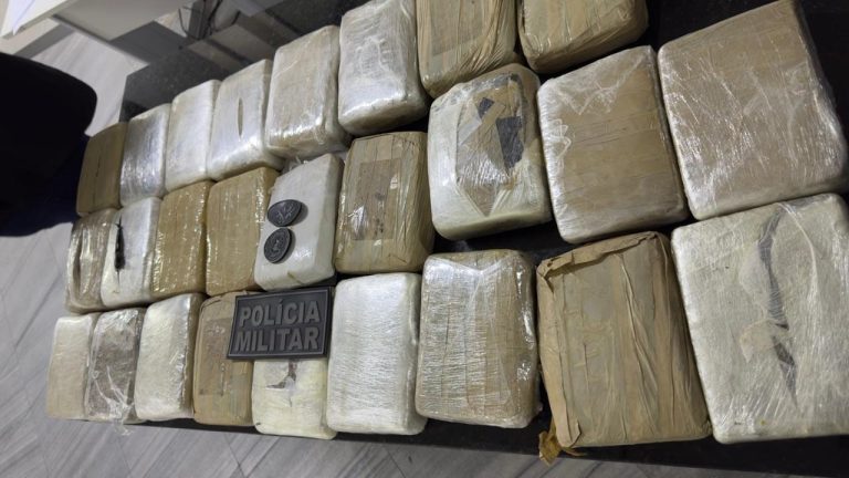 Polícia apreende 26 tabletes de maconha em condomínio na Zona Oeste de Natal