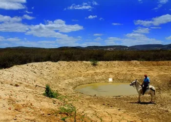 A corrida por água redefine o risco hídrico no interior do RN