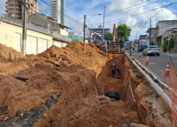 STTU realiza intervenção na Romualdo Galvão para obra de drenagem