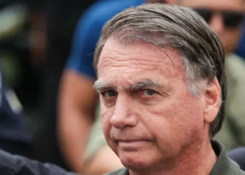 Bolsonaro segue em estado estável na UTI, mas alta ainda é incerta