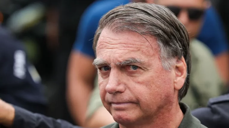 Bolsonaro segue em estado estável na UTI, mas alta ainda é incerta