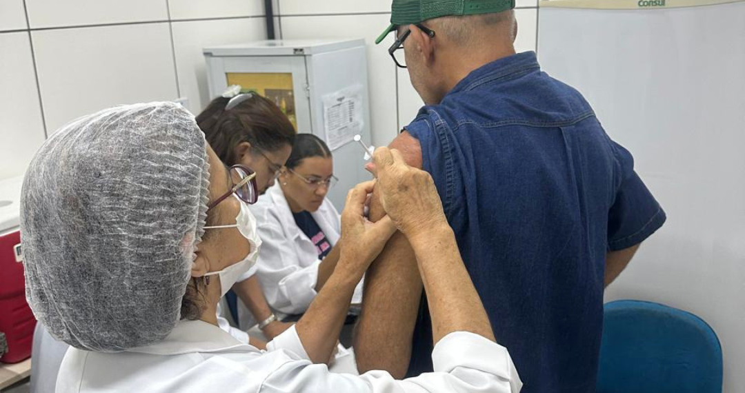 Vacinação contra a gripe é iniciada em Natal com mais de 7 mil doses aplicadas