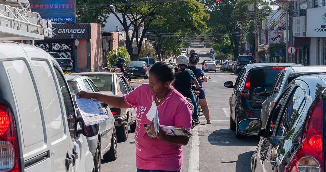 Semurb condiciona distribuição de panfletos a autorização e amplia controle urbano