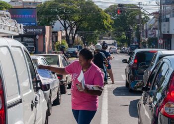 Semurb condiciona distribuição de panfletos a autorização e amplia controle urbano