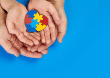 Justiça obriga AMIL a garantir terapias para pacientes com autismo em Natal após ação do MPRN