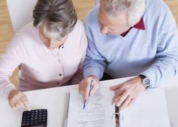 Aposentados e pensionistas devem declarar o Imposto de Renda 2026? Especialista explica as regras