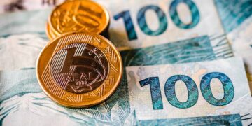 Abono salarial começa a ser pago hoje para nascidos em março e abril