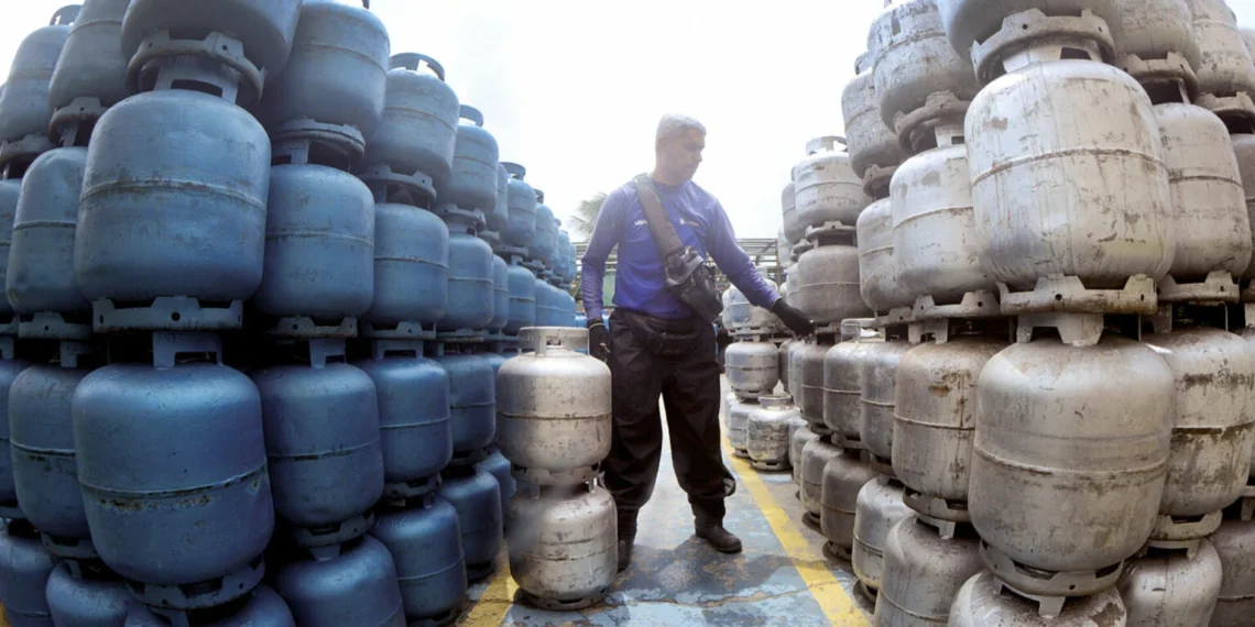 Gás de cozinha deve subir até R$ 9 no RN, podendo chegar a R$ 125