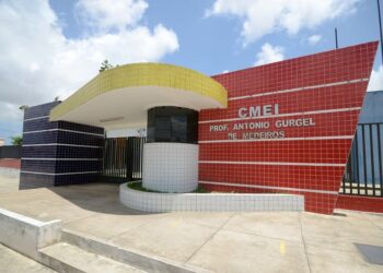 Falta de vagas em creches força famílias a pagarem por educação já na primeira infância no RN