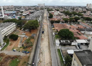 Natal acumula obras paradas enquanto contratos seguem sem conclusão
