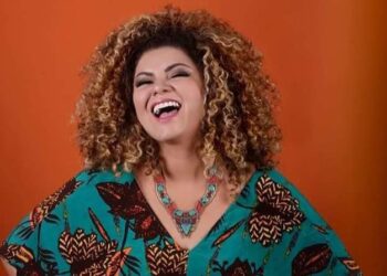 Cantora Khrystal representará o RN e o Brasil em festival cultural na China