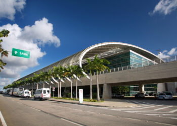 Mais voos e mais cargas: o crescimento que pode não ficar