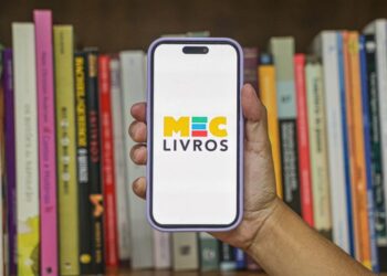 MEC Livros soma 586 mil leitores e leva biblioteca digital ao celular