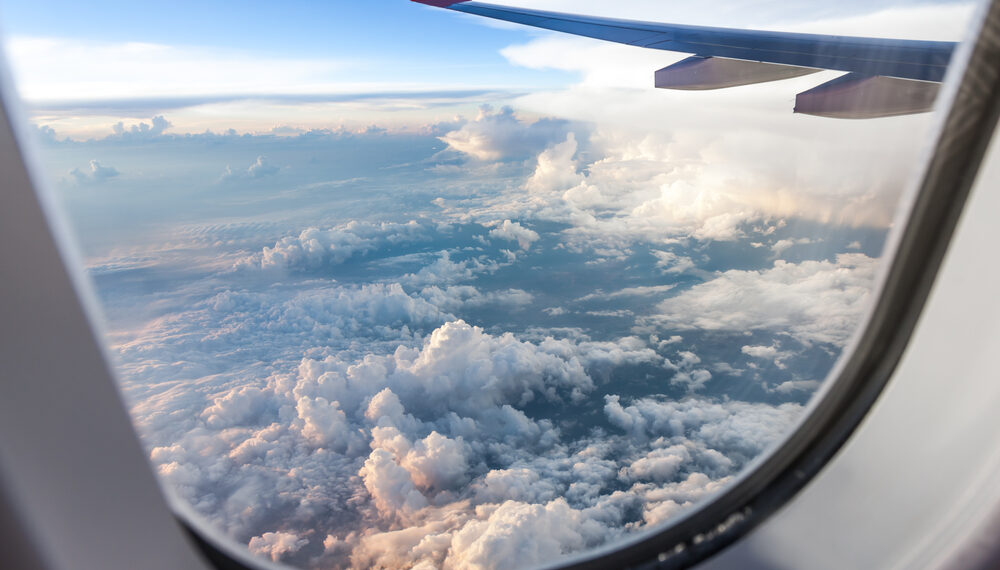 Combustível sobe, passagens disparam até 31% e turismo começa a mudar de rota no Brasil