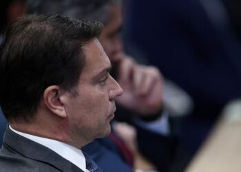 Ex-deputado Alexandre Ramagem é preso pelo ICE, serviço de imigração dos EUA