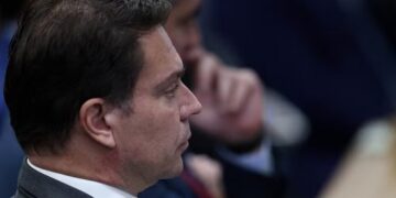 Ex-deputado Alexandre Ramagem é preso pelo ICE, serviço de imigração dos EUA