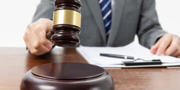 Gastos com ações trabalhistas batem recorde e passam de R$ 50 bilhões em 2025