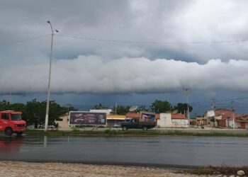 Nuvem rolo chama atenção de moradores em Mossoró; Meteorologista explica