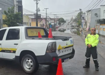 Trânsito em Natal tem 11 pontos transitáveis após chuvas, informa STTU