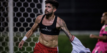 Com gol no “apagar das luzes” América vence Laguna no Frasqueirão