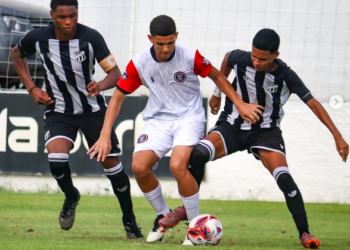 Santa Cruz é goleado na 1ª Copa do Brasil da categoria sub 15